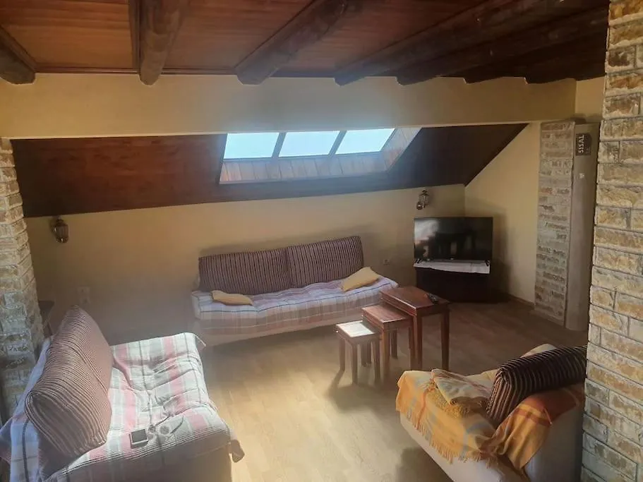 Stella Del Lago Family Apartment Deluxe Penthouse Pogradec Albanië